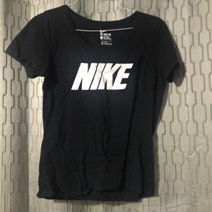 Nike T-shirt